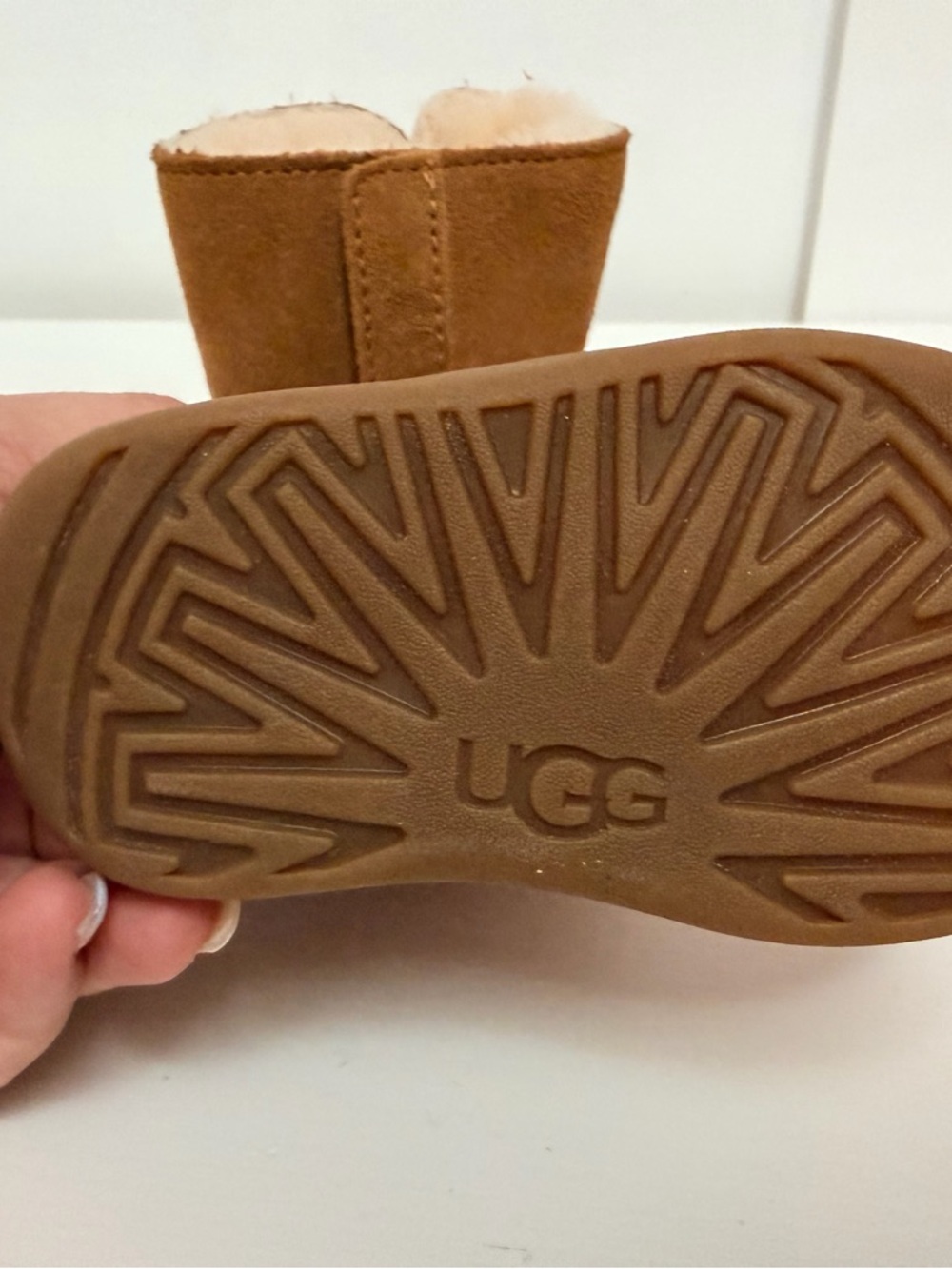 Chestnut Baby UGGS - Picture 3 of 4